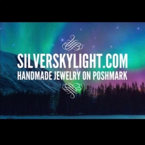 π΄ SALE ! red dot items are 2 for $25 . Bundle more than 3 and its $10 each π - Picture 9 of 9